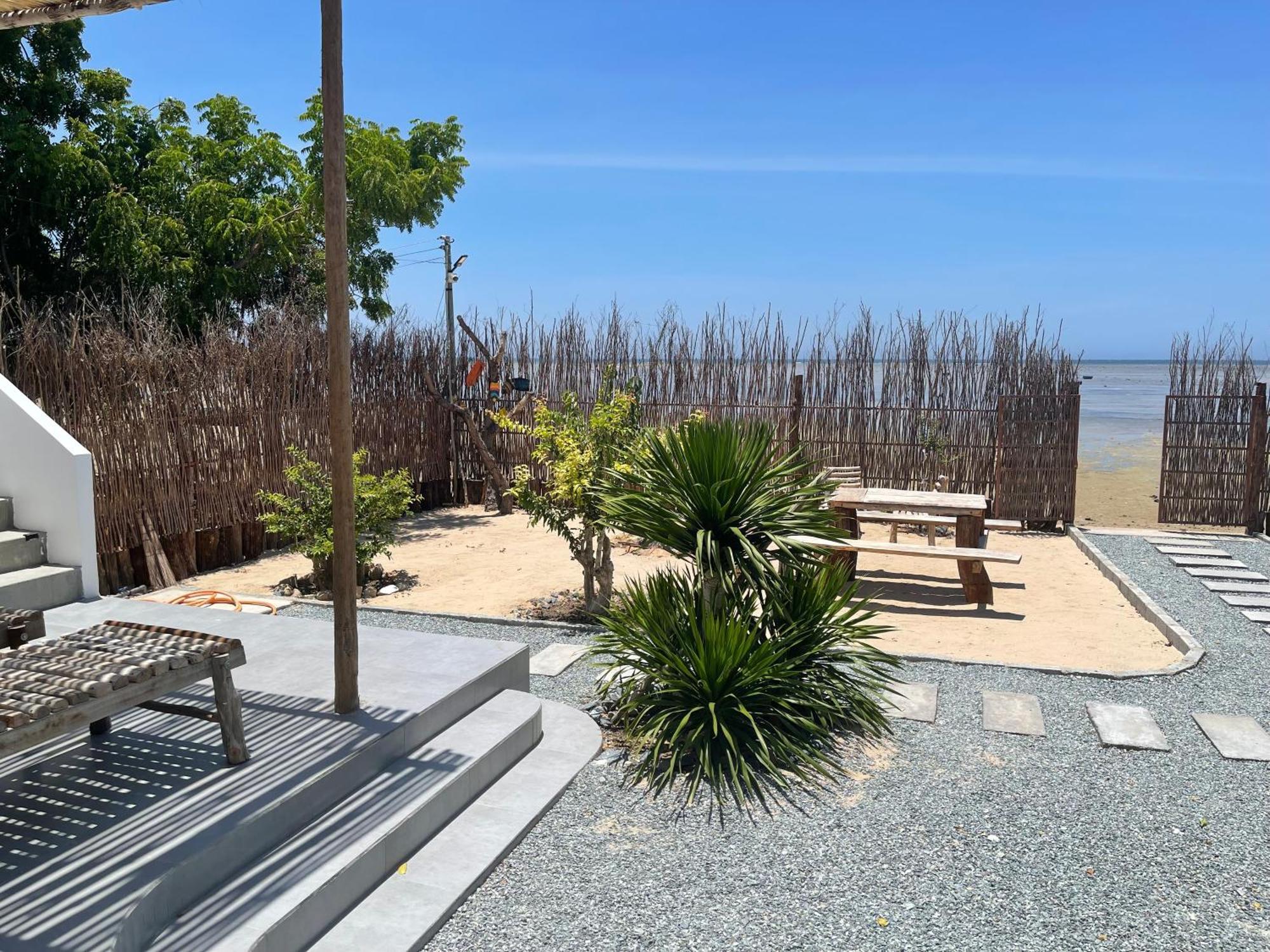 My Hoa Oceanfront Home Ap My Hai Εξωτερικό φωτογραφία